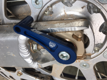 Preview: Zug-Hebel für Vorder- und Hinterachse aus Aluminium für TM Racing